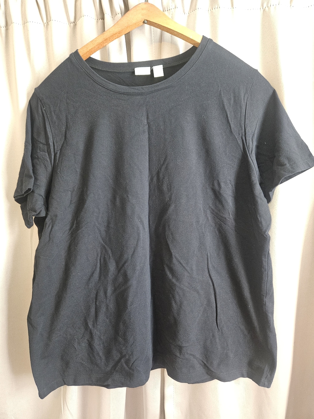Caslon Black Short Sleeve Tee